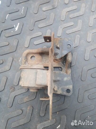 Подушка двигателя Lifan Solano 620 LF481Q3 2011