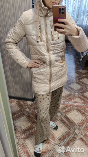 Пуховик зимний женский 42