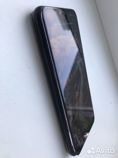 HONOR 10, 4/64 ГБ