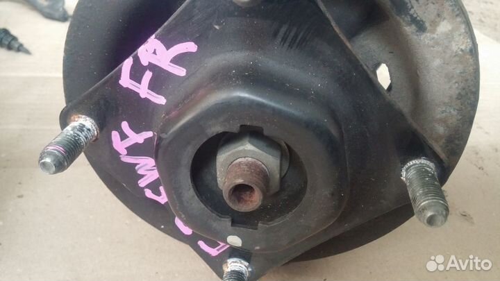 Ford Escape Maverick Tribute 2001-2012 г стойки