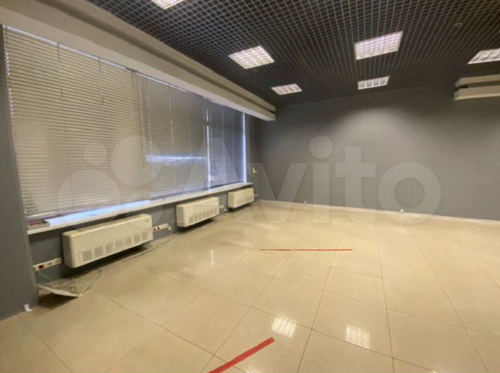 Сдам торговое помещение, 144 м²