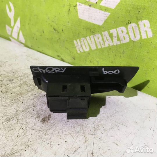 Кнопка стеклоподъемника Чери М11 10-14