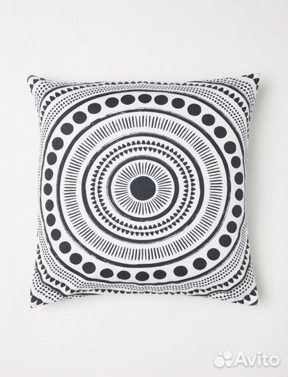 Скатерть круглая и наволочка HM home