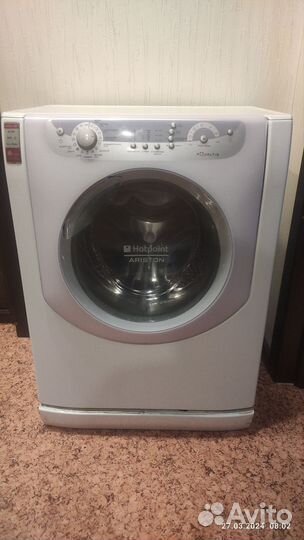 Стиральная машина Hotpoint ariston aqualtis 5кг