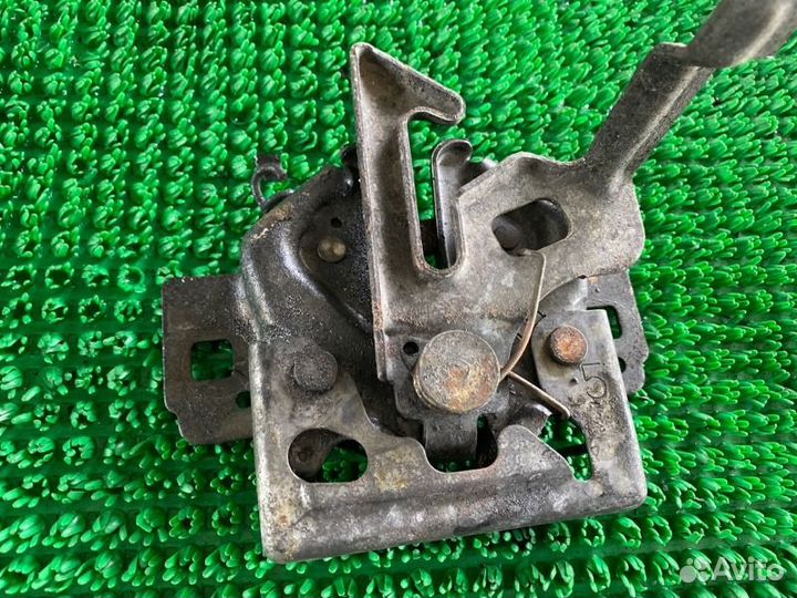 Замок капота Ford F250, F350, F450, F-250