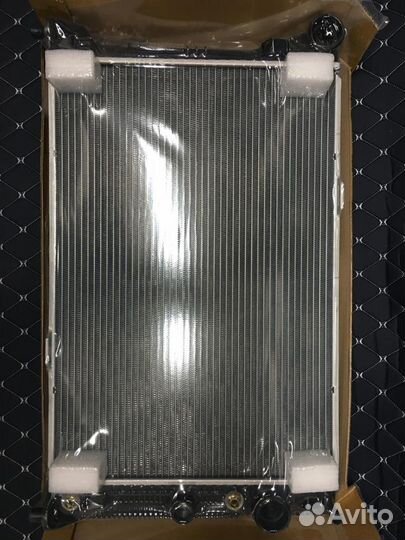 Радиатор Mercedes W204 W212 X204 A2045003603