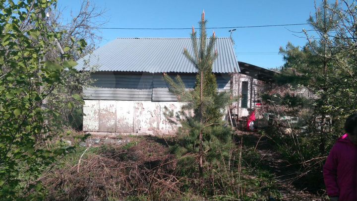 Дом 10 м² на участке 6 сот.