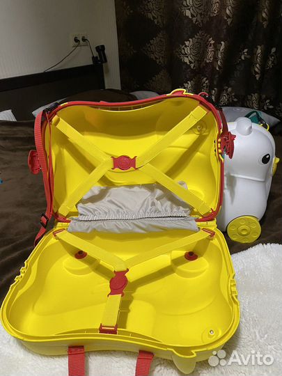 Детский чемодан каталка