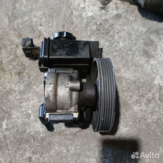 Насос гур Peugeot 206 1.4