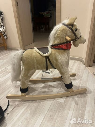 Качалка лошадь