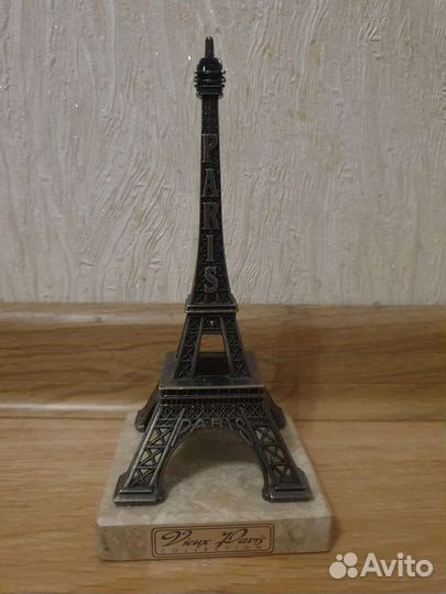 Сувенир Эйфелева башня и башня Гуачжоу