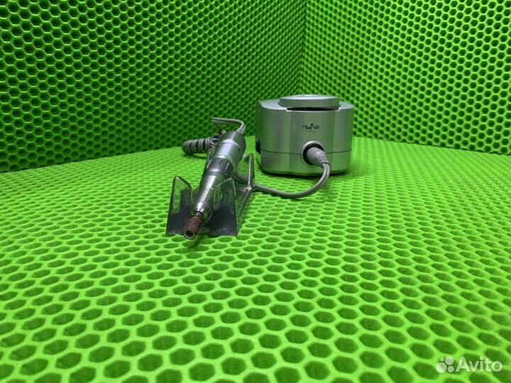 Машинка для аппаратного маникюра