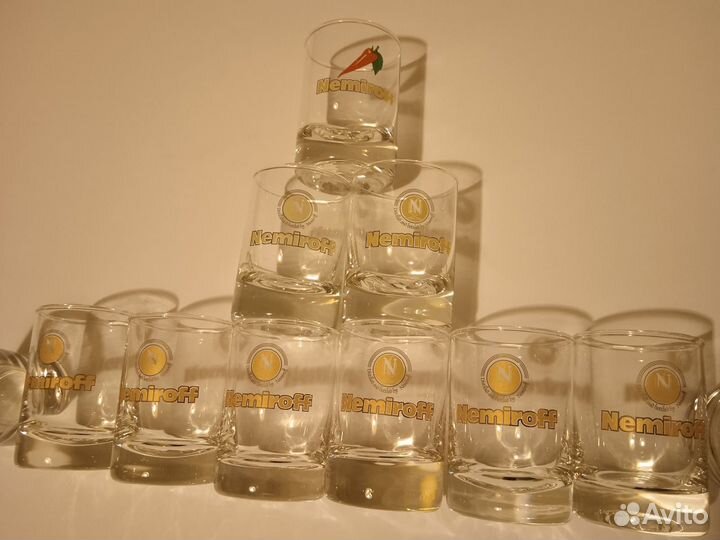 Рюмки для водки, рома Бакарди, бокал для коньяка