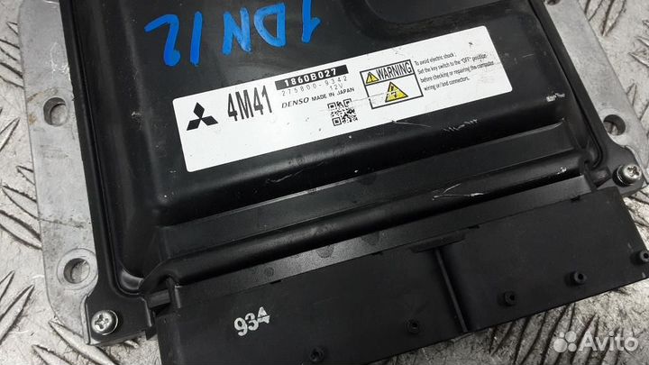Блок управления двигателем Mitsubishi Montero/Paje
