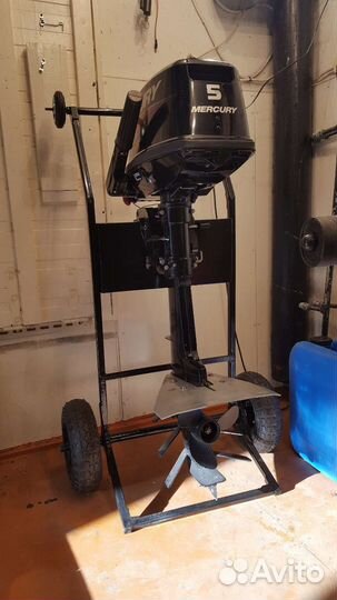 Тележка для перевозки лодочного мотора