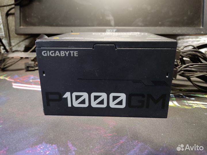 Блок питания Gigabyte P1000GM 1000W