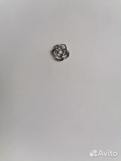 Брошки и кулон