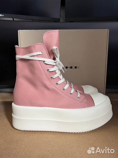 Rick Owens Double Bumper Pink на руках