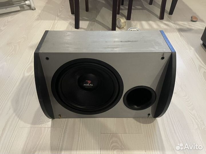 Сабвуфер Focal и усилитель Alpine MRP-M500