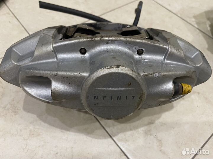 Суппорт задний Акебоно/Akebono Infiniti