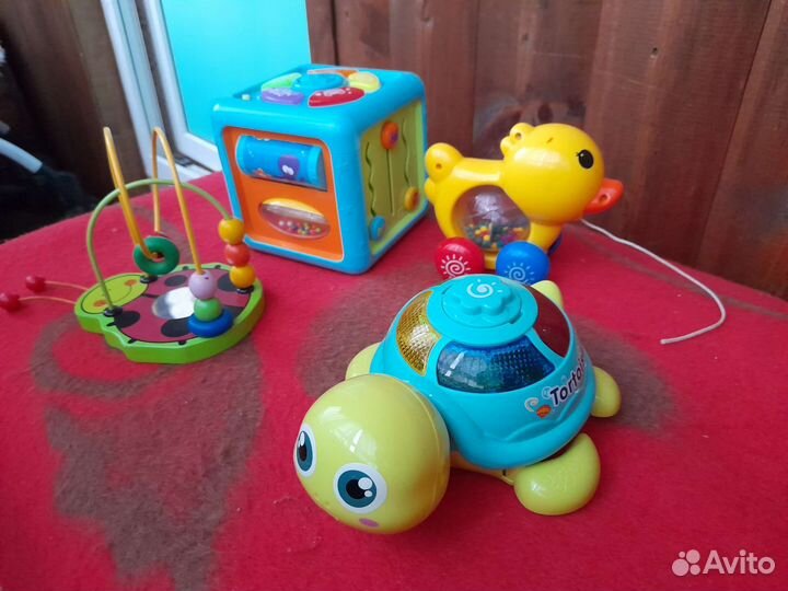 Развивающие игрушки для малышей