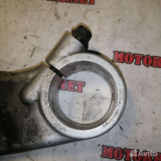 Траверса нижняя Honda ST1300 06