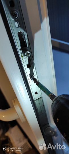 Обслуживание пластиковых окон. Ремонт подоконников