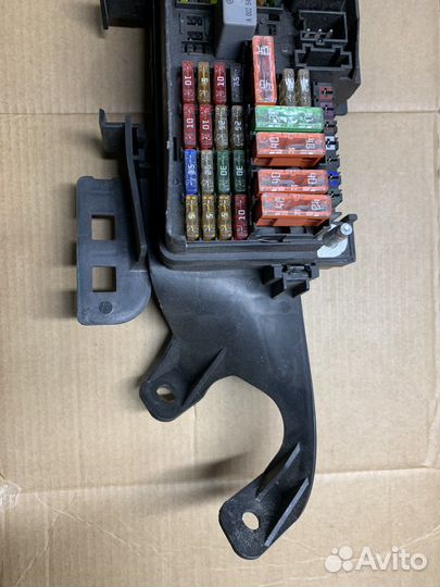 Блок реле предохранителей Mercedes W164