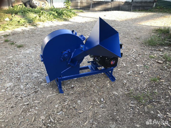 Измельчитель древесины щепорез Сруб 300 8 лс