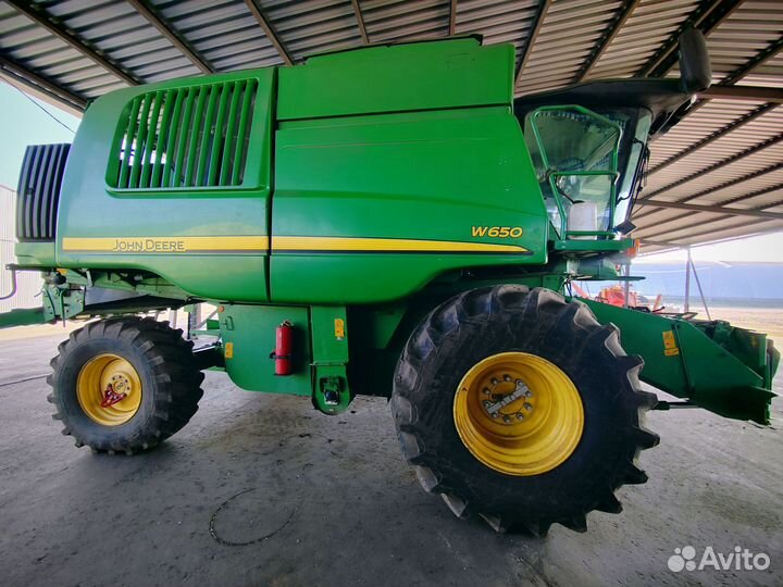 Комбайн John Deere W650, 2013