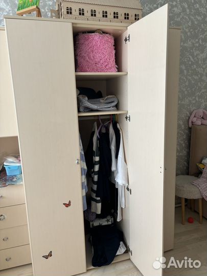 Детская стенка со столом бу