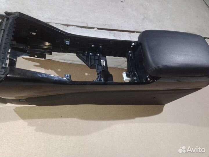 Подлокотник Кия Соренто Прайм