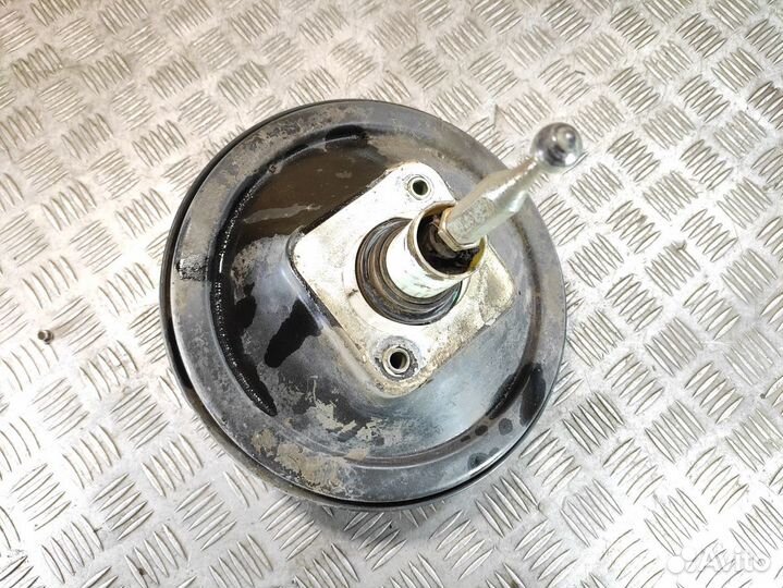 Усилитель тормозов вакуумный Volkswagen Passat b5