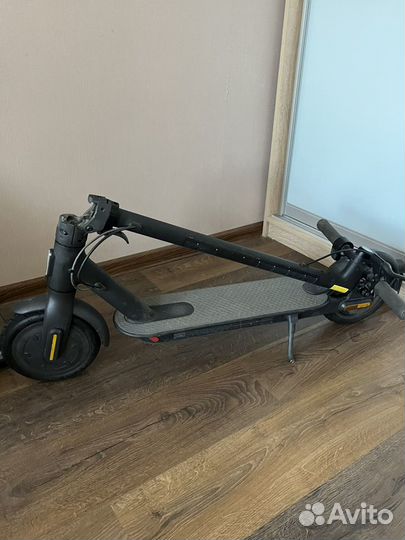 Электросамокат Xiaomi Mi Electric Scooter