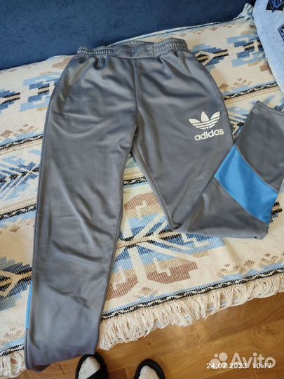 Спортивный костюм adidas