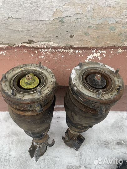 Пневмостойки е53