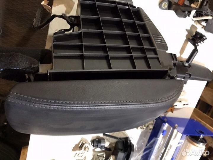 Подлокотник Mazda Mazda6 GH L5VE 2012