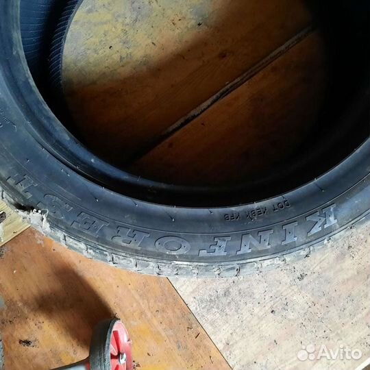 Kinforest KF-550 215/55 R17 93