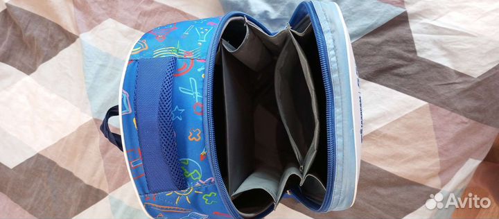 Школьный рюкзак