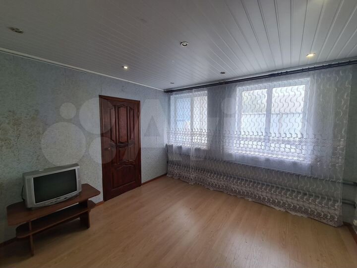 Дом 56 м² на участке 6 сот.