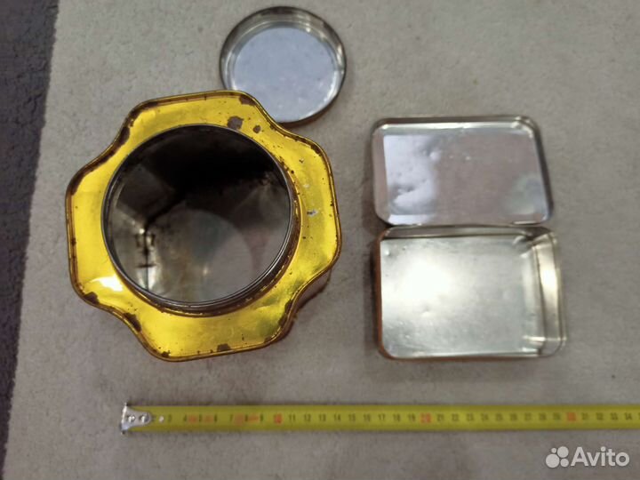 Деревянные ложки, жестяные банки, кофемолка СССР