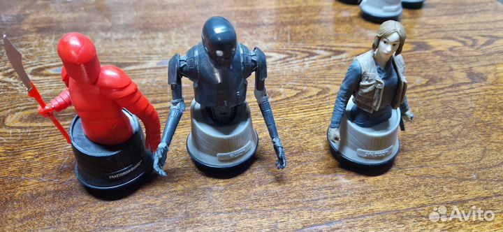 Игрушка-топпер из конотеатра