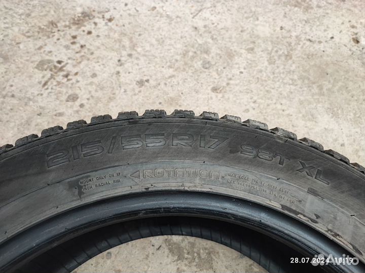 Nokian Tyres Hakkapeliitta 8 215/55 R17 98T