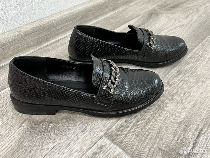 Лоферы женские 38 размер
