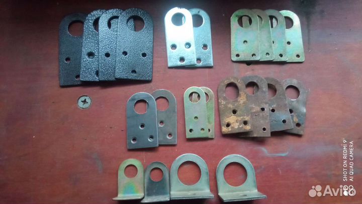 Щеколды, петли, пружины на дверь, ключи, замки