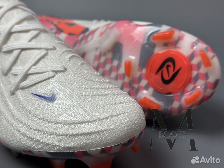 Бутсы Nike Phantom GX