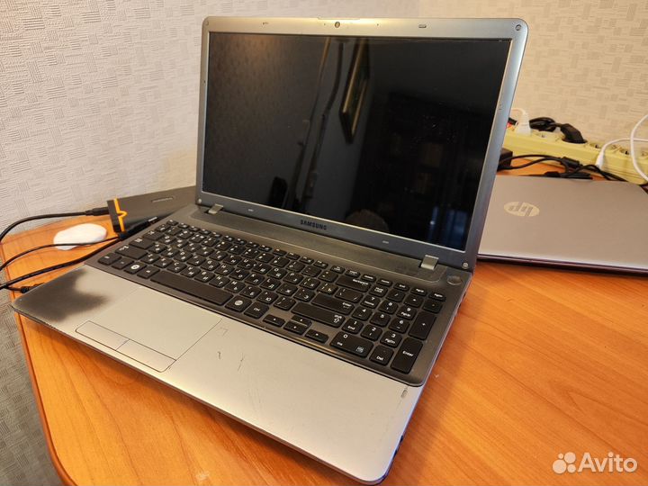 Ноутбук samsung на запчасти