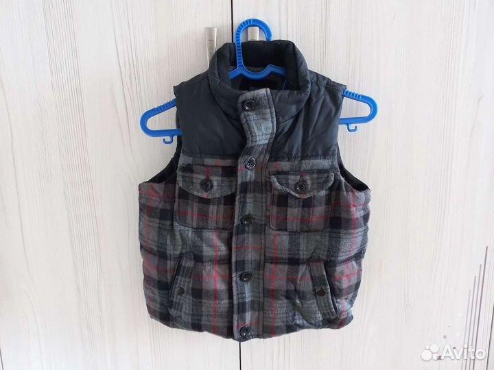 Жилет для мальчика GAP. Р-р 3