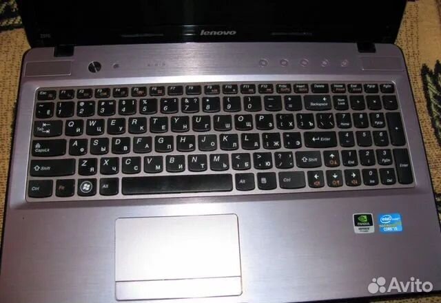 Lenovo IdeaPad Z570 i5-2500GHz nvidia 630M