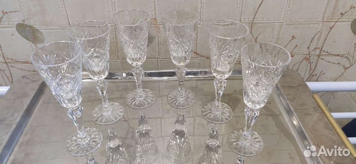 Бокалы, фужеры, рюмки